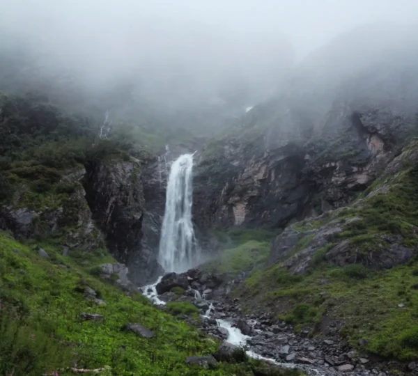 Hemhund Shahib Trek