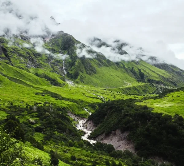 Hemhund Shahib Trek